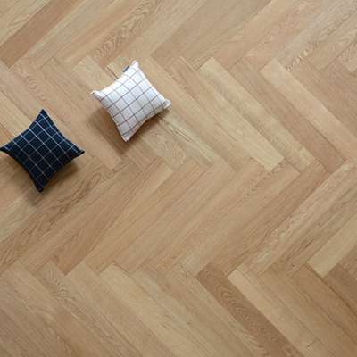 Oak herringbone wood flooring prefinished 15mm thick brushed UV lacquer